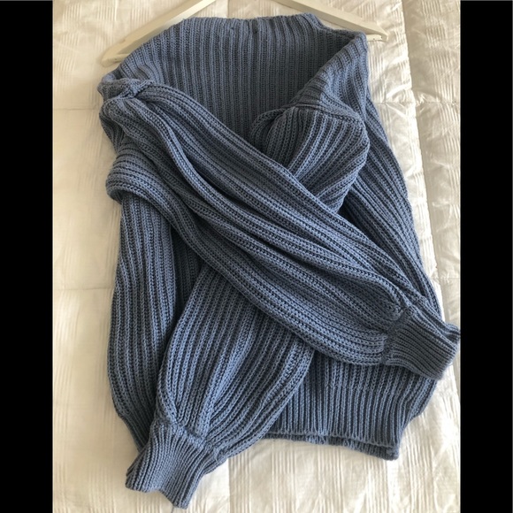 💙NA-KD Knitted Blue Oversized Sweater, High Neck with Puff Sleeves💙 - Picture 9 of 9